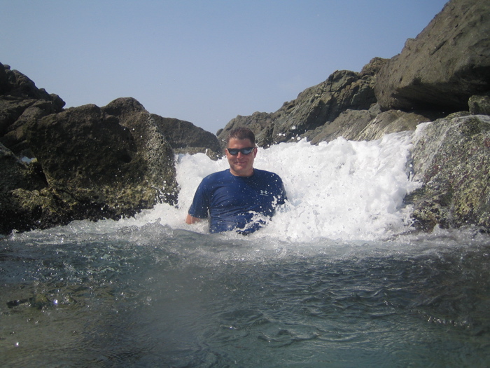 Mango Mike gets a ride