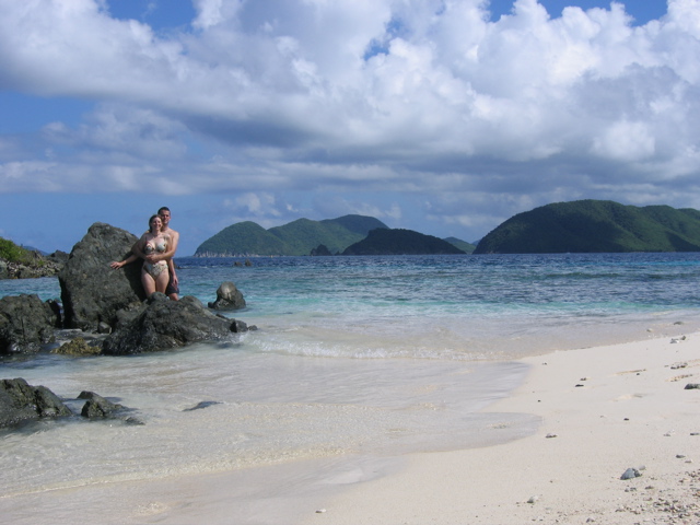 Perkins Cay, Hawksnest Bay