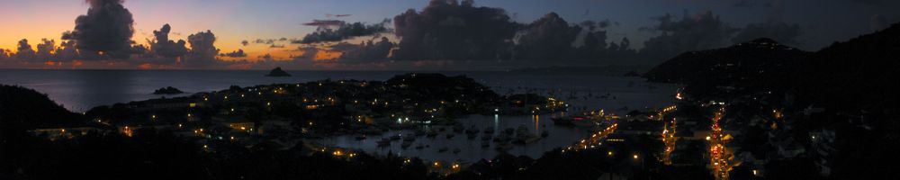 Port de Gustavia at dusk
