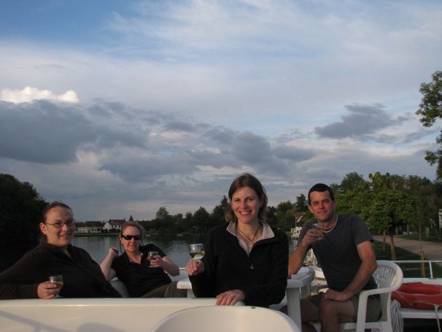 Happy hour #1, Gurgy, Yonne River