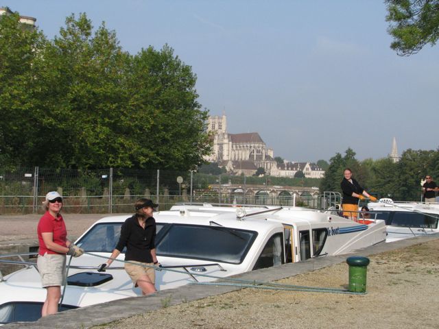 Starting south on the Canal du Nivernais