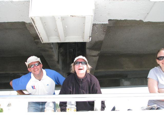 Duck! (se baisser vivement!)