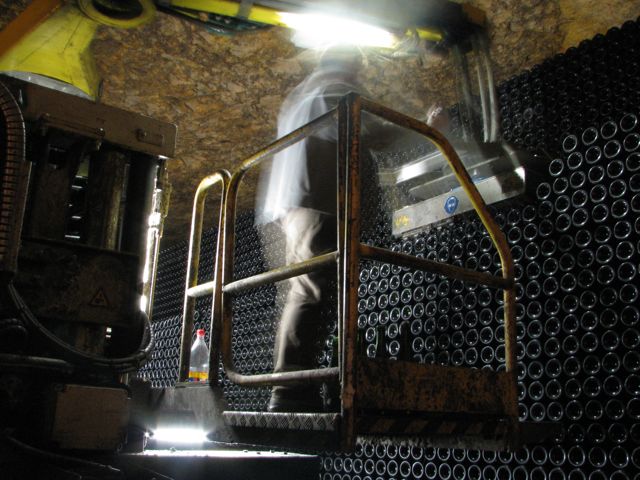 Sorting, moving, stacking