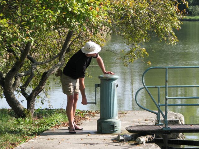 Canal du Nivernais, Ecluse 73 du versant de la Seine, 