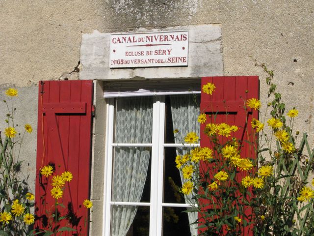 Canal du Nivernais, Ecluse 65 du versant de la Seine, 