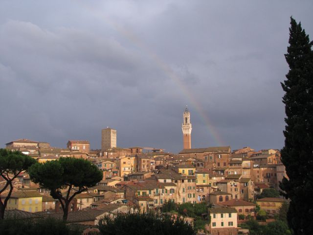 Looking toward the Piazza del Campo