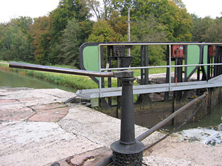 Manual Lock Mechanism