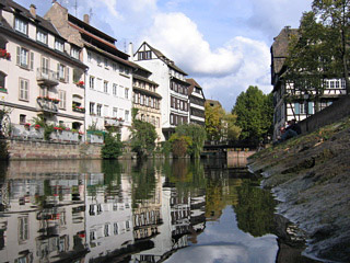 Houses near Pont des Moulins
