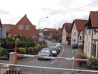 Cars waiting at the swinging bridge
