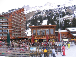 Base area of Mottaret