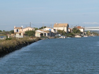 Entrance to Etang de Vic