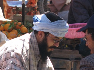 Fruit vendor (pic by Jan)