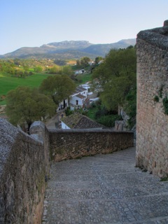 The old walkway to the Roman bridge